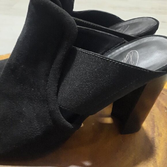 Donald J. Pliner Women's Brianna Suede Mule in Blk Sz 8.5 MSRP $228 - Picture 3 of 7